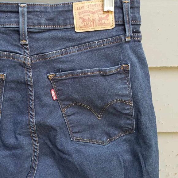 Levis Classic Mid Rise Skinny Jeans Size 30 - Picture 7 of 12